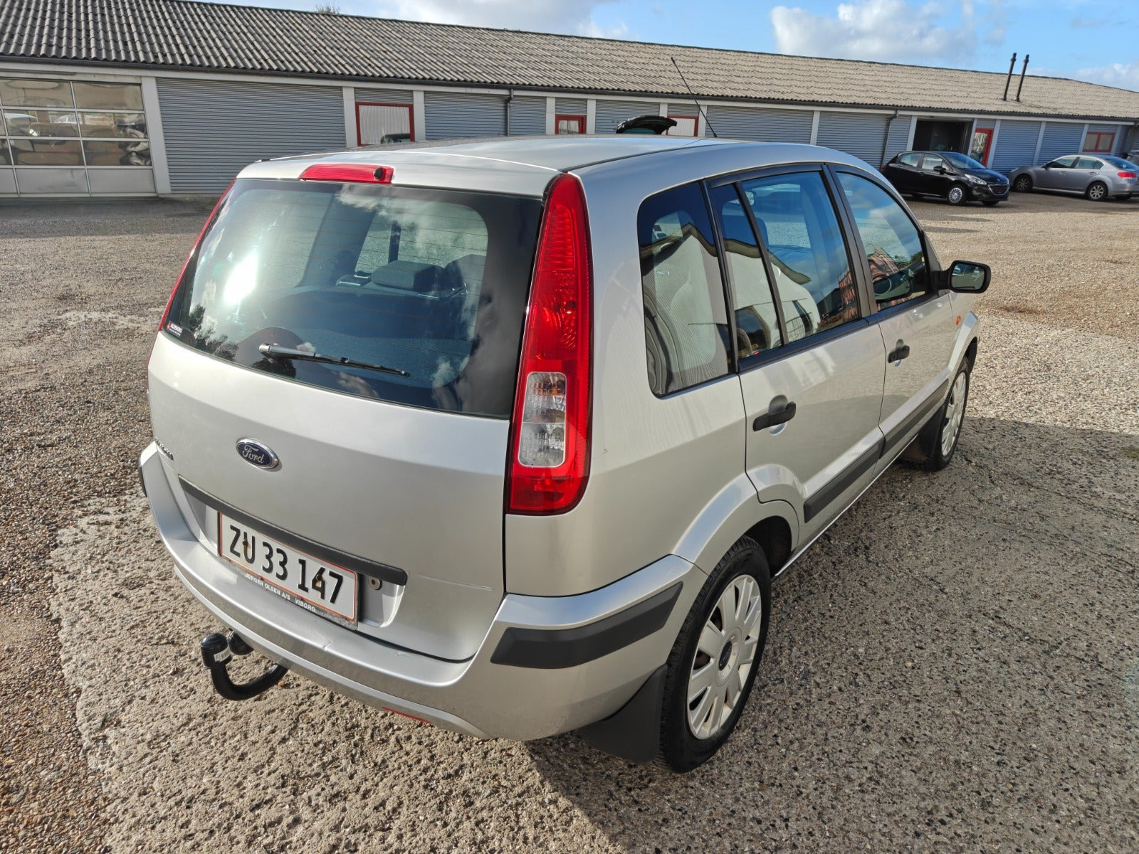 Gul Ford Fusion fra 2009
