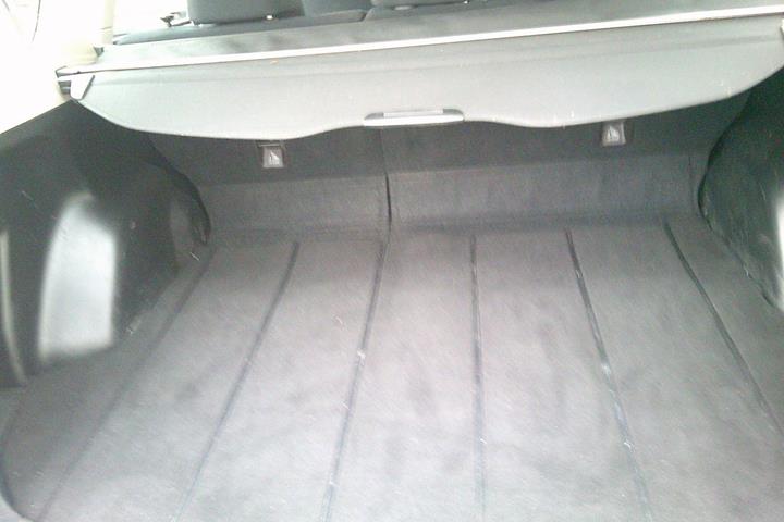Gul Subaru Forester fra 2013