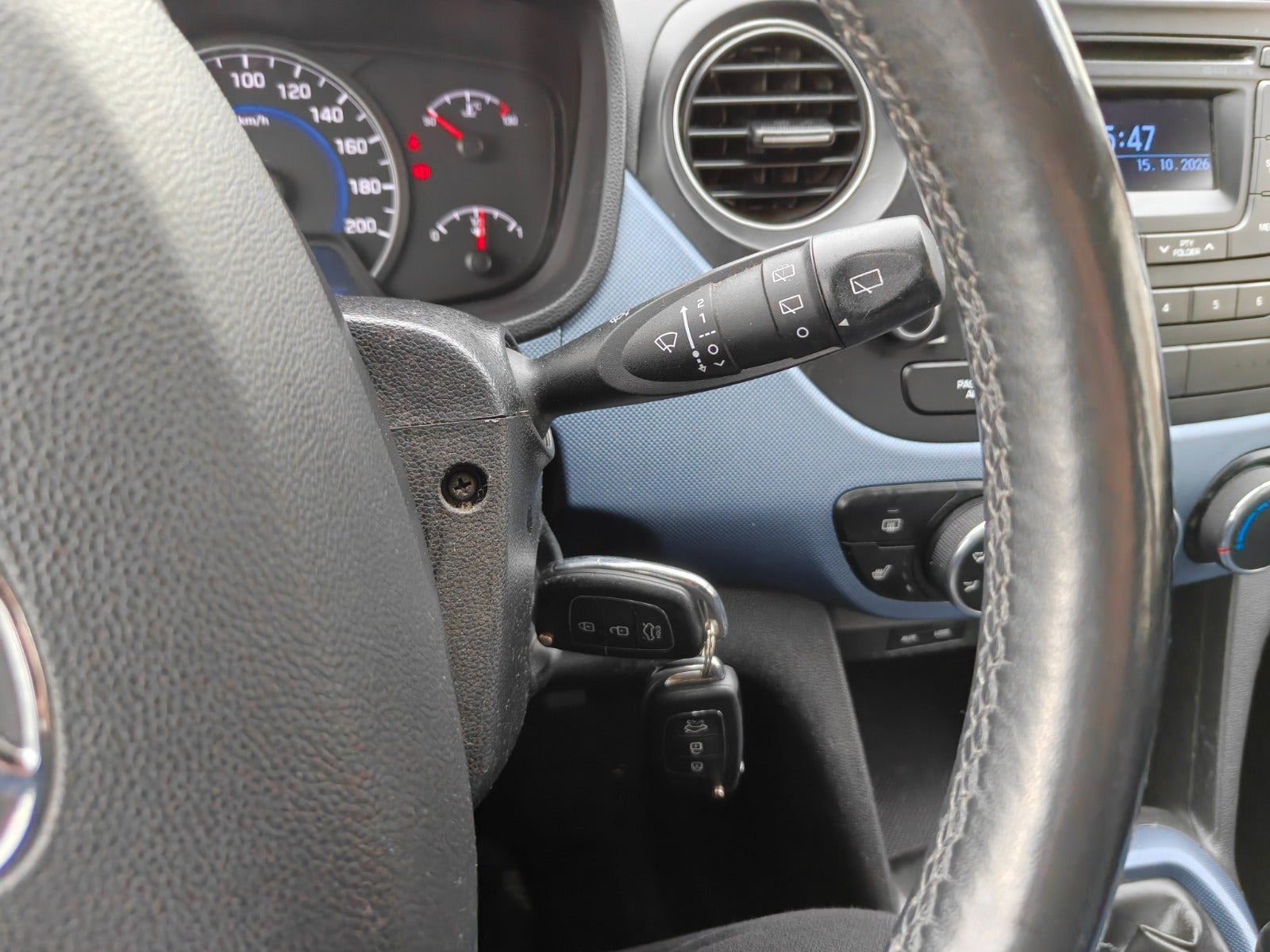 Gul Hyundai i10 fra 2014