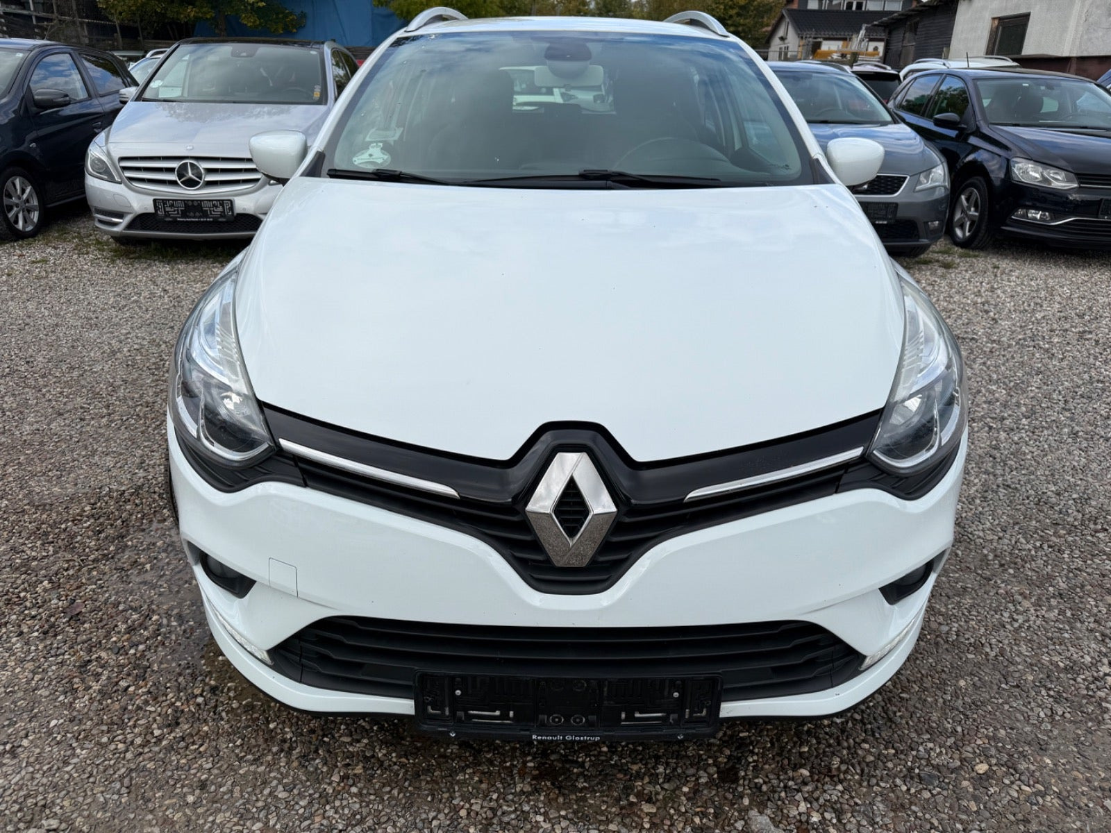 Hvid Renault Clio IV fra 2016