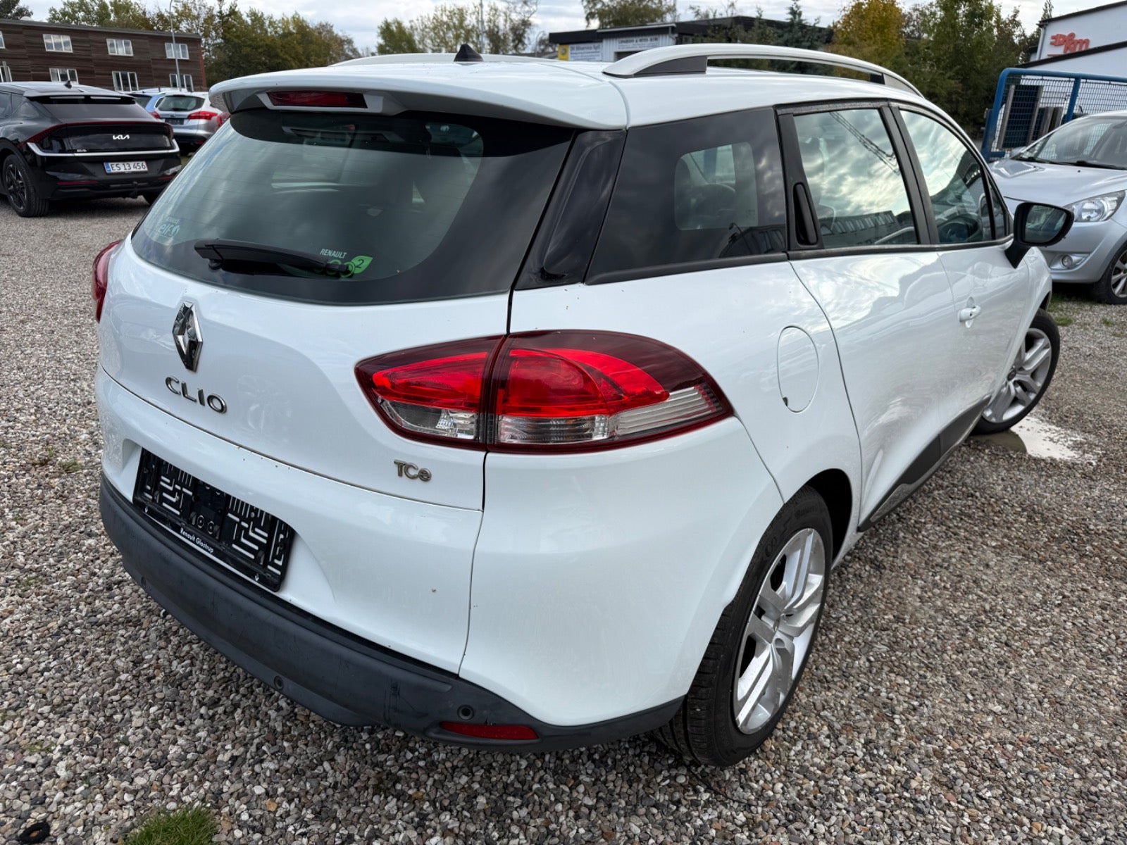 Hvid Renault Clio IV fra 2016