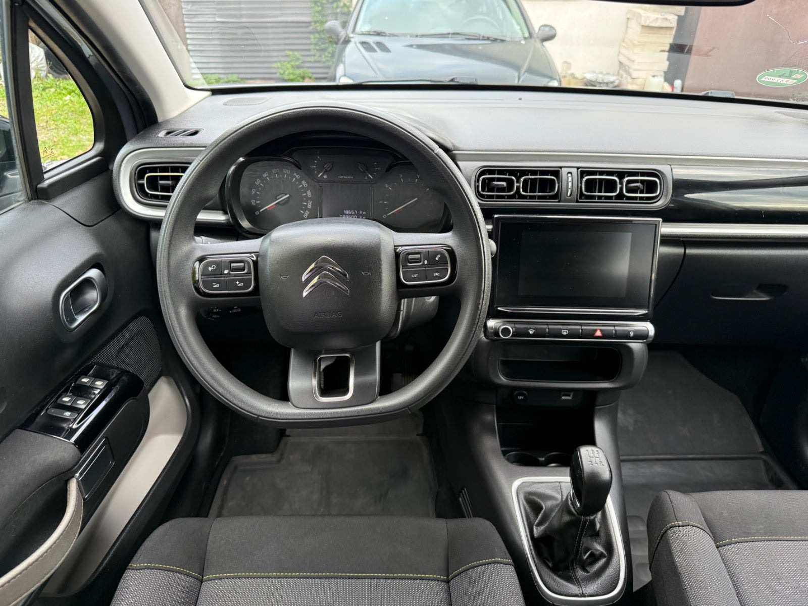 Grå Citroën C3 fra 2021