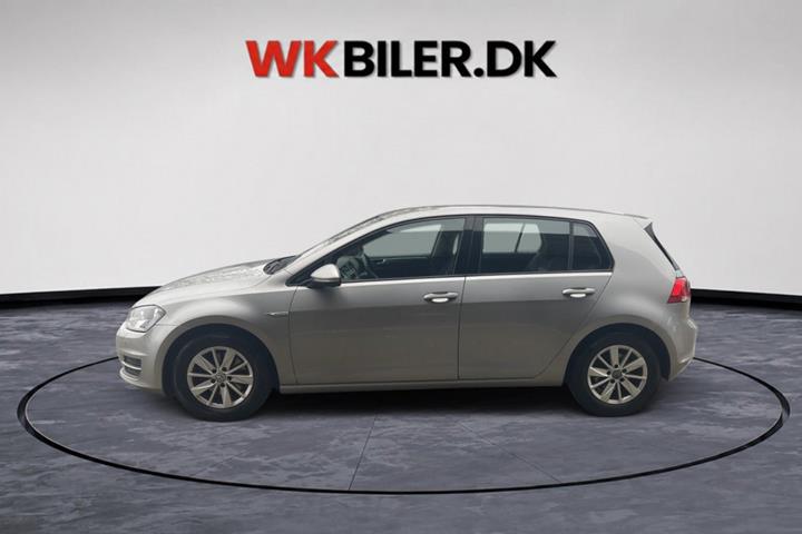 Orange VW Golf VII fra 2015