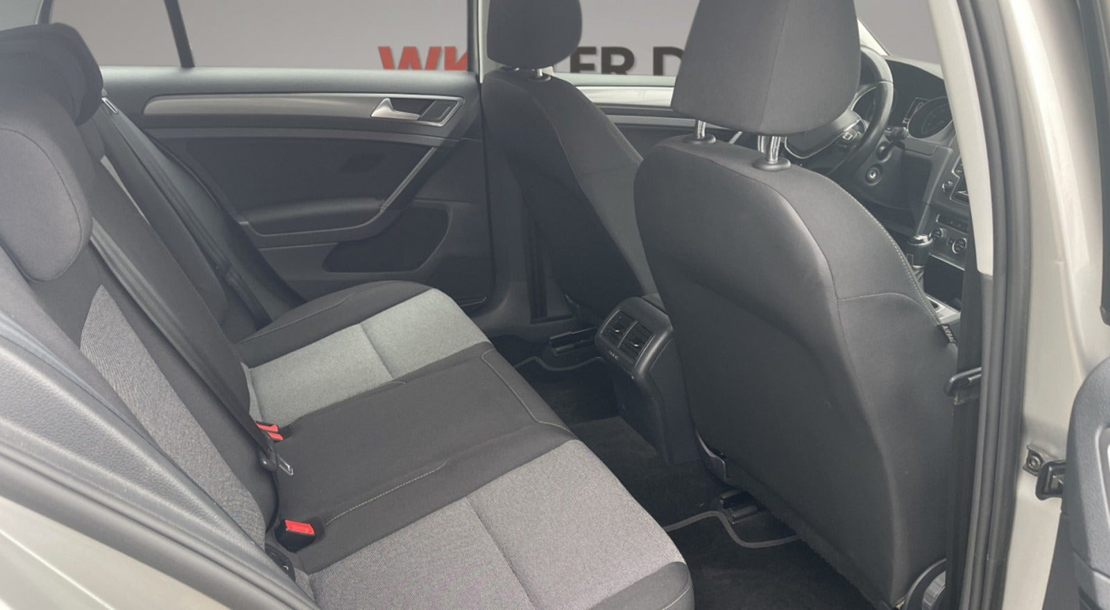 Orange VW Golf VII fra 2015
