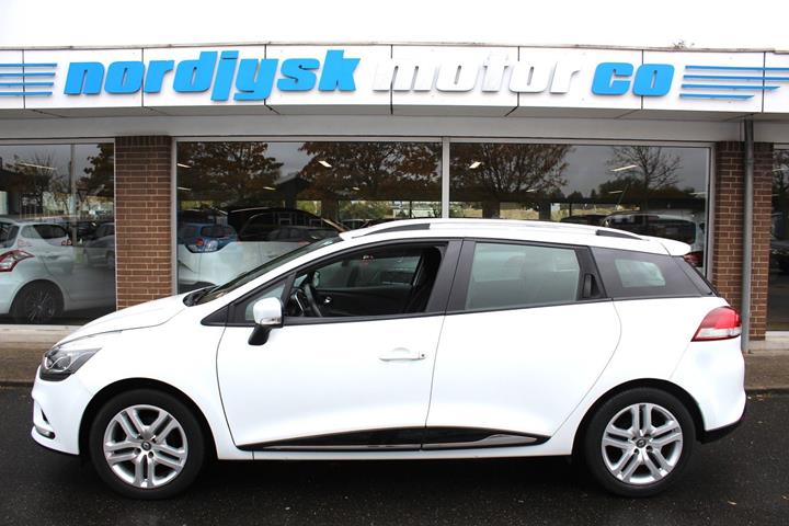 Hvid Renault Clio IV fra 2017