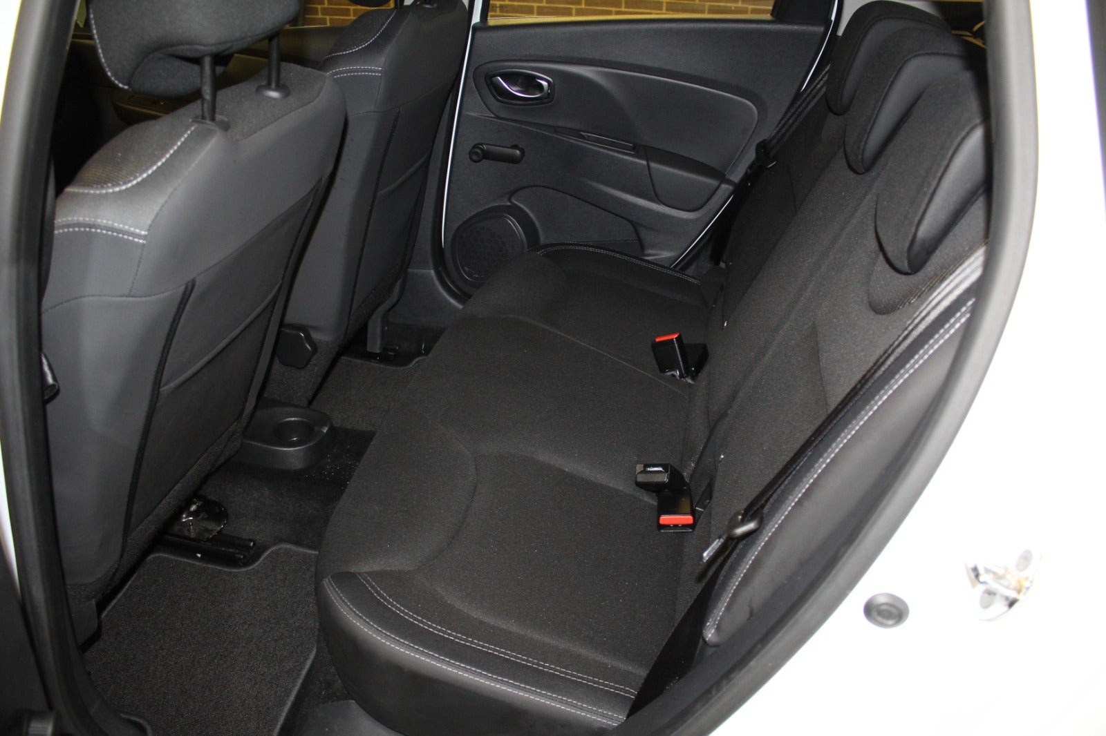 Hvid Renault Clio IV fra 2017