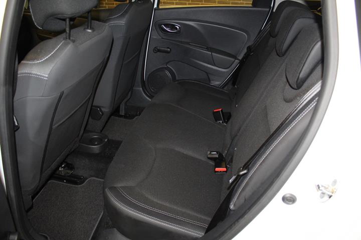 Hvid Renault Clio IV fra 2017