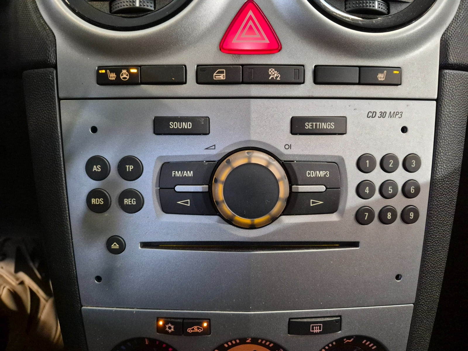 Sort Opel Corsa fra 2009