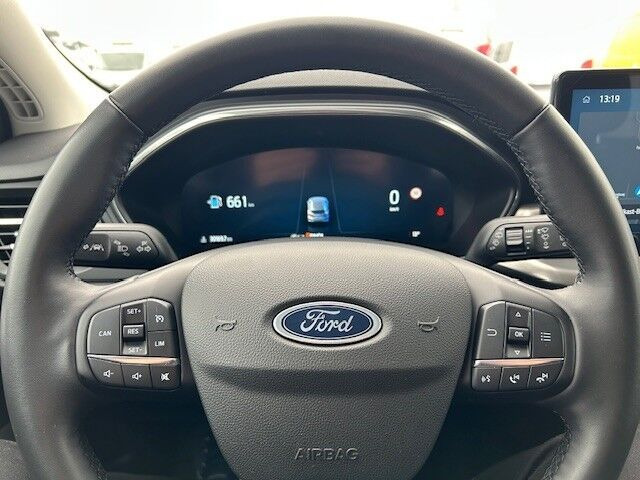 Grå Ford Focus fra 2024