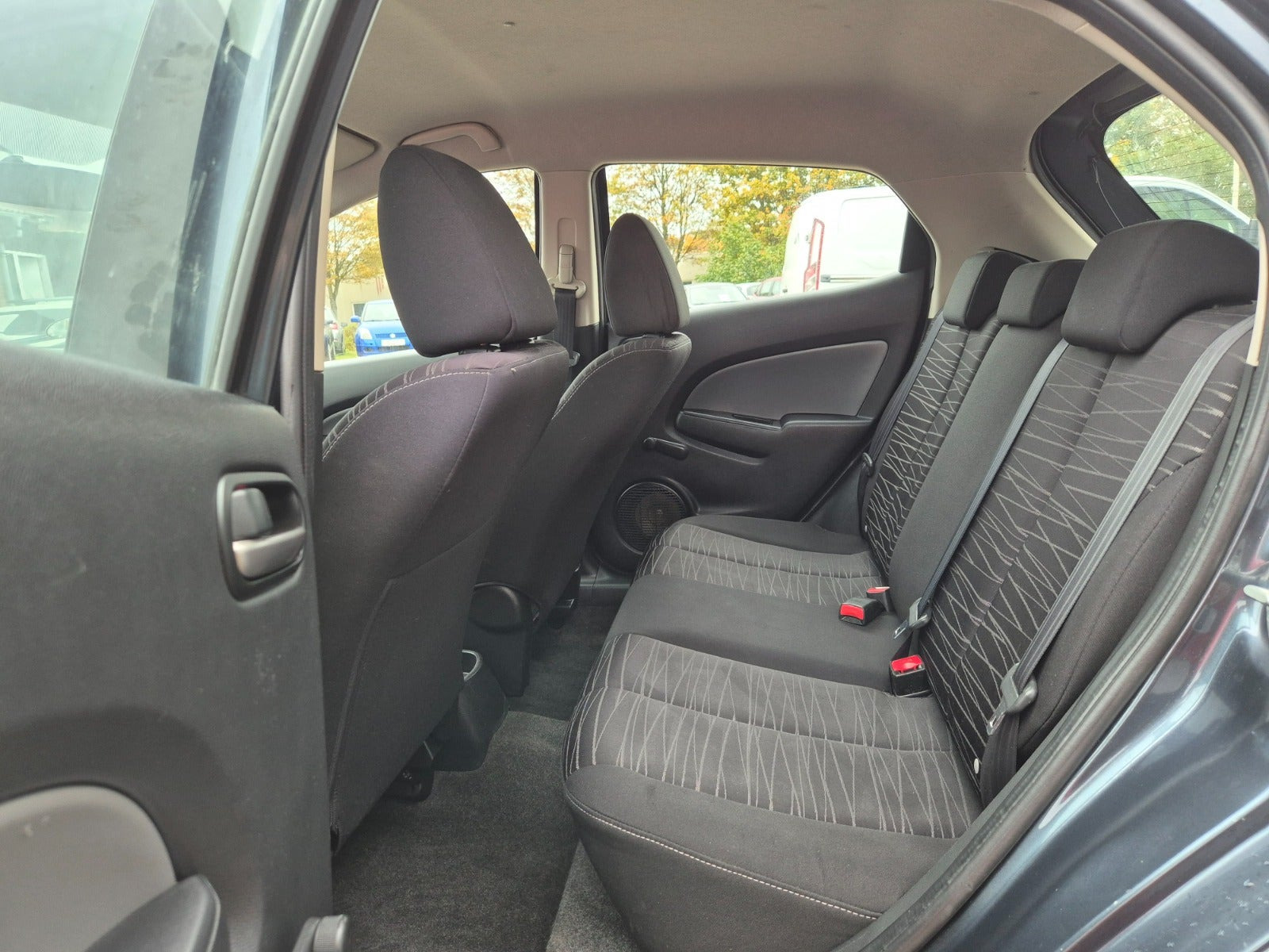Grøn Mazda 2 fra 2009