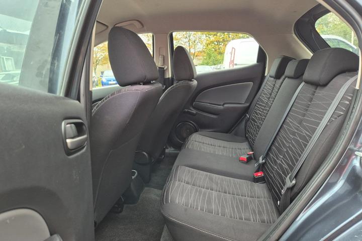 Grøn Mazda 2 fra 2009