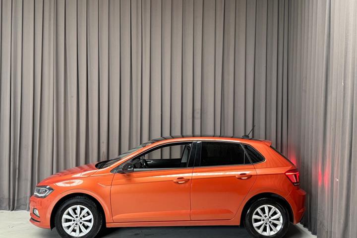 Orange VW Polo fra 2019
