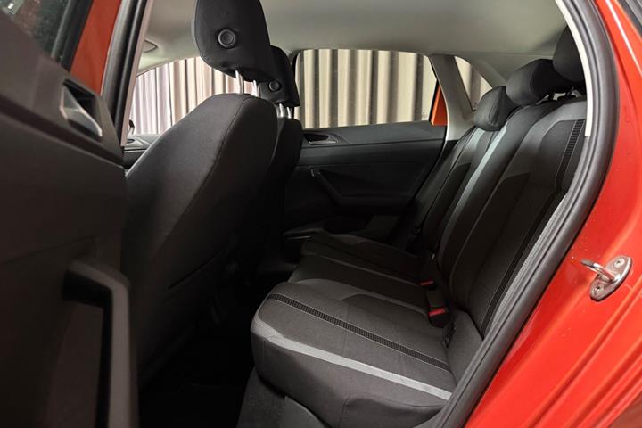 Orange VW Polo fra 2019