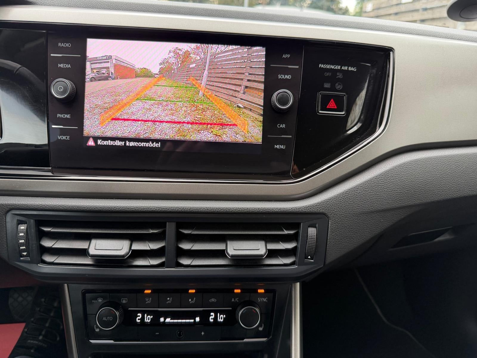 Hvid VW Polo fra 2020