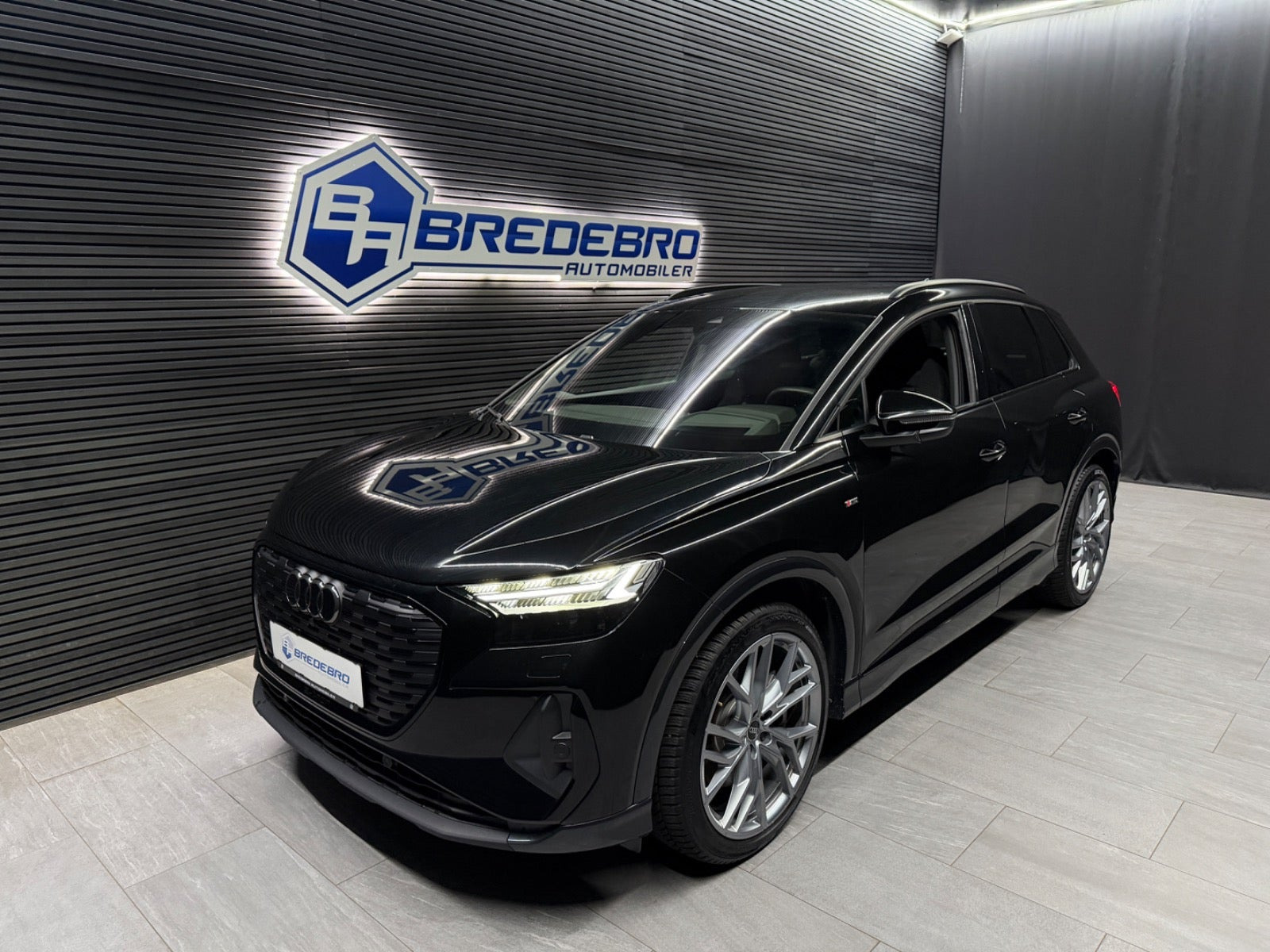 Audi Q4 e-tron 45 S-line