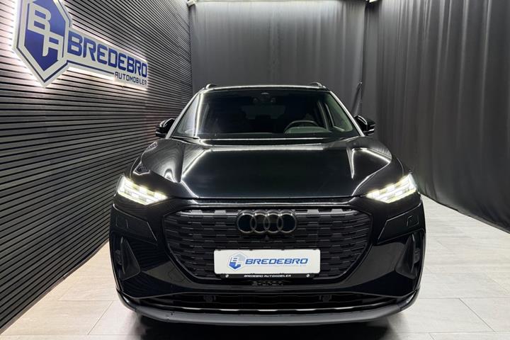Sort Audi Q4 e-tron fra 2024
