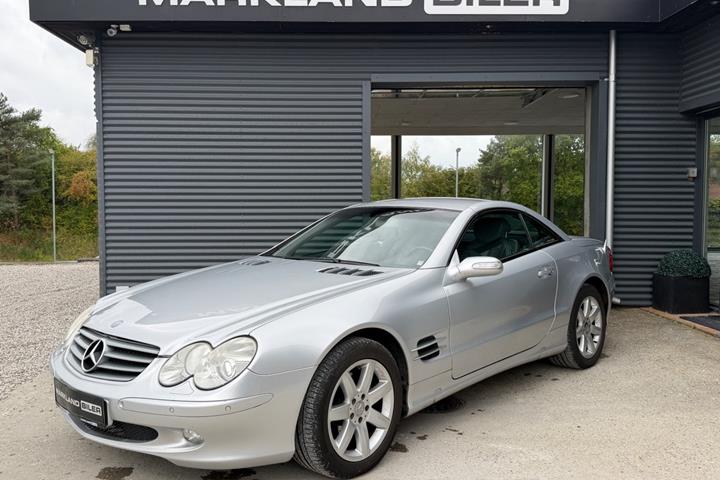 Sølv Mercedes SL350 fra 2005