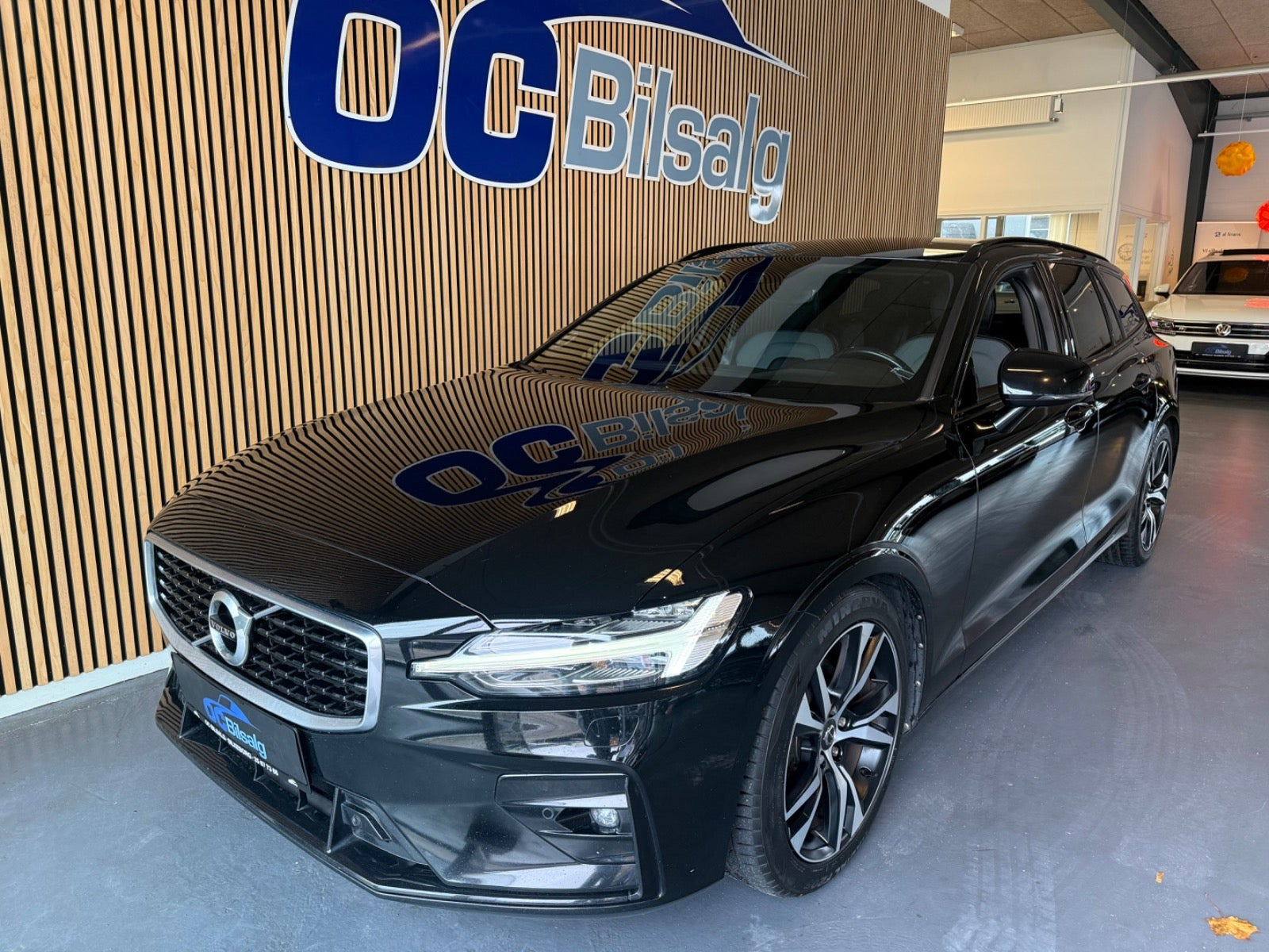 Volvo V60 2,0 D4 190 R-Design aut.