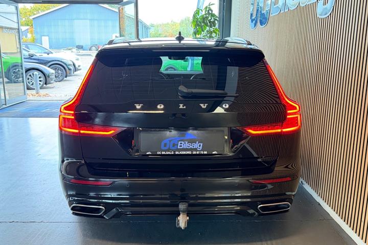 Sort Volvo V60 fra 2020