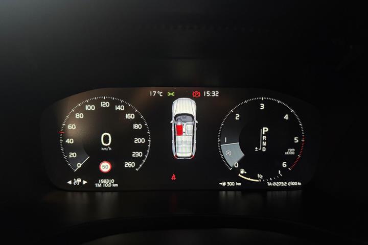 Sort Volvo V60 fra 2020