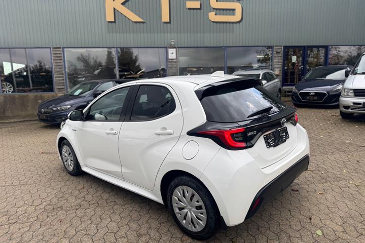 undefined Toyota Yaris fra 2021