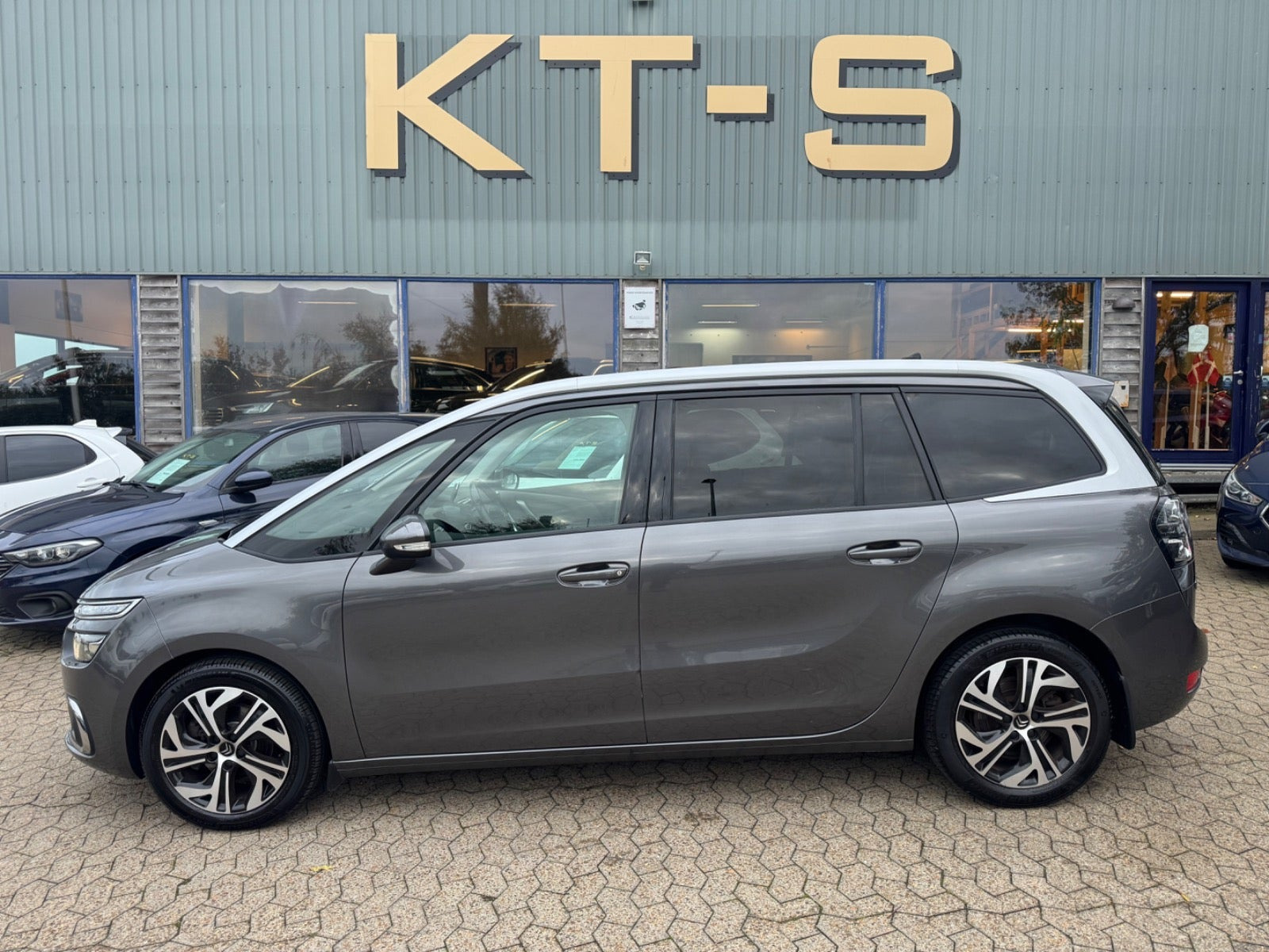 undefined Citroën Grand C4 SpaceTourer fra 2019