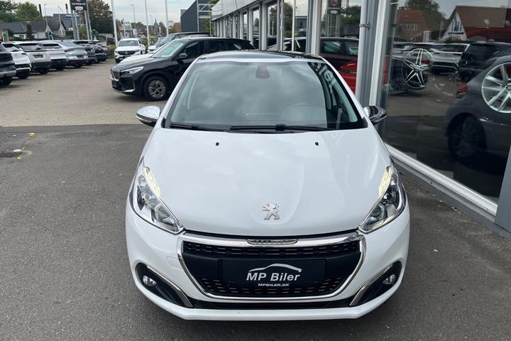Hvid Peugeot 208 fra 2018