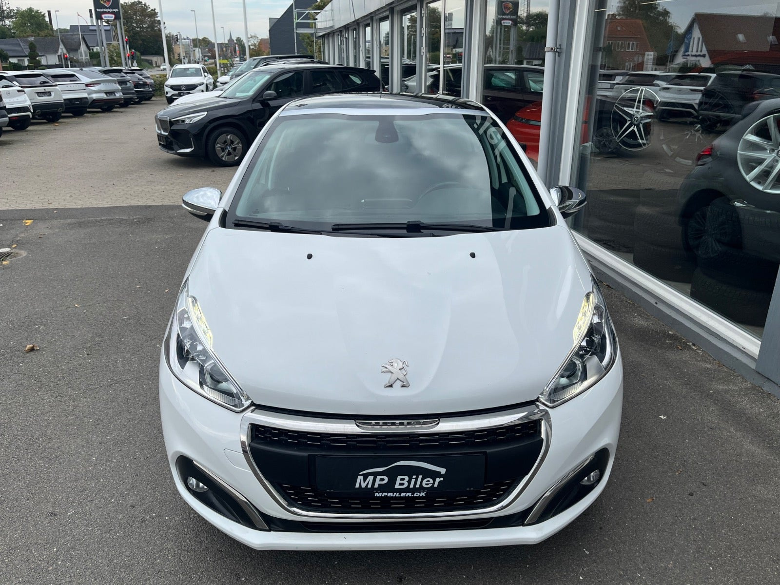 Hvid Peugeot 208 fra 2018
