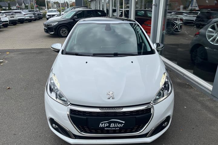 Hvid Peugeot 208 fra 2018