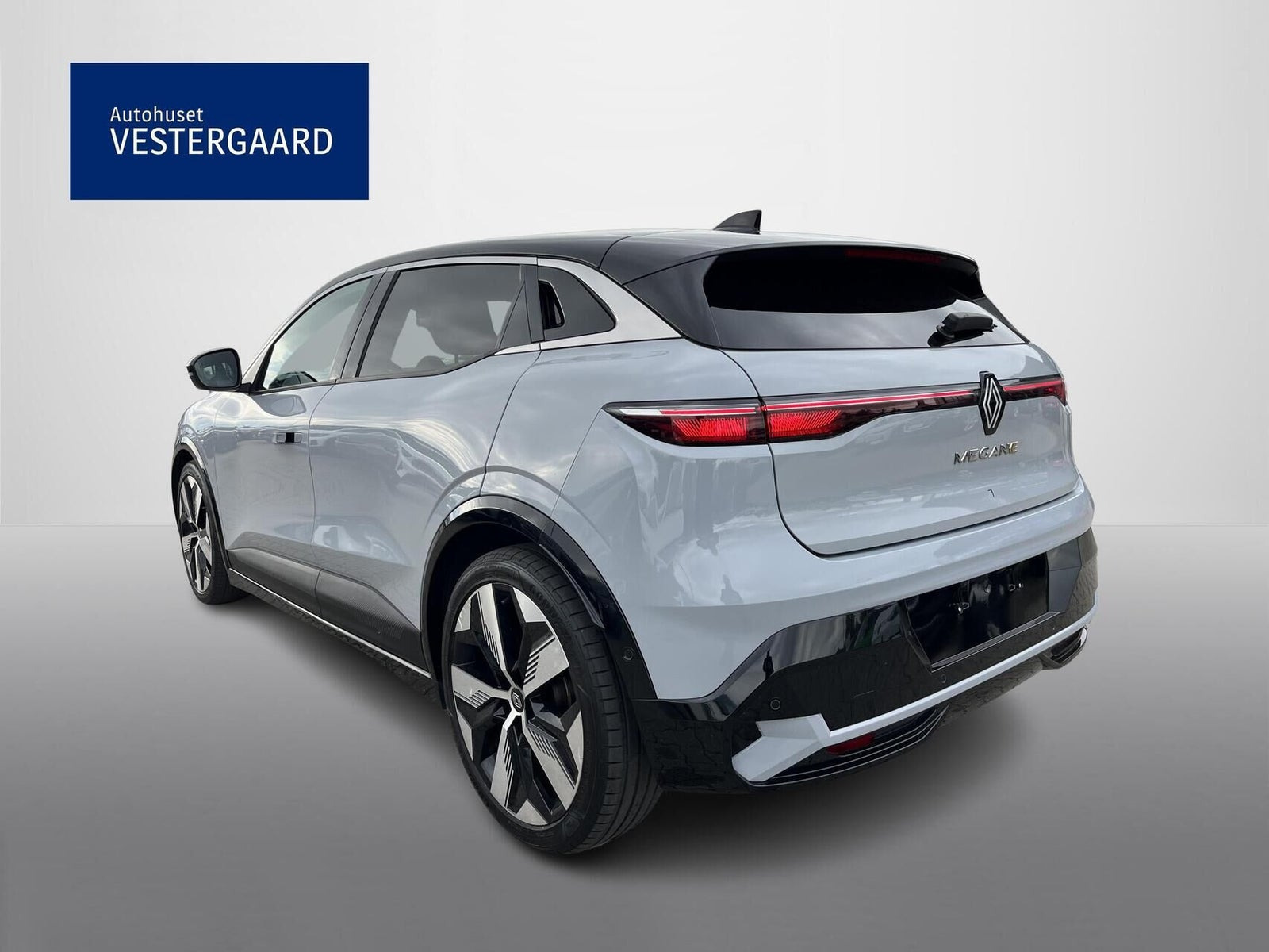 Grå Renault Megane E-Tech fra 2023