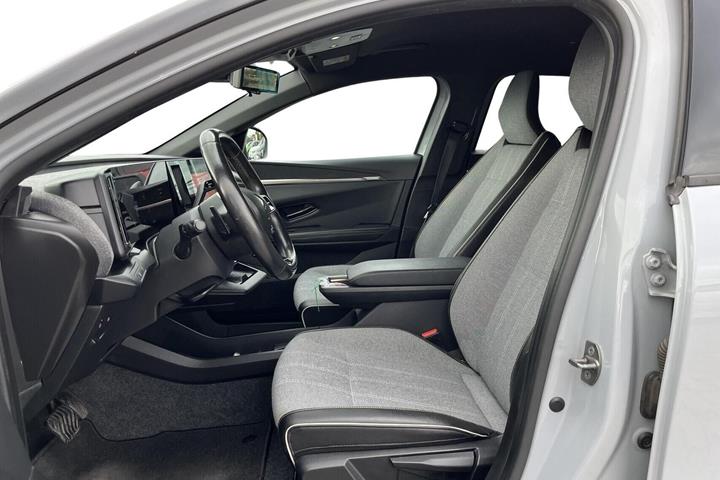 Grå Renault Megane E-Tech fra 2023