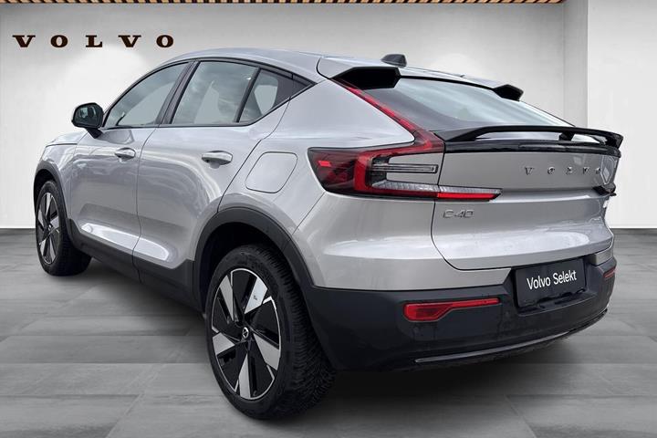 Grå Volvo C40 fra 2024