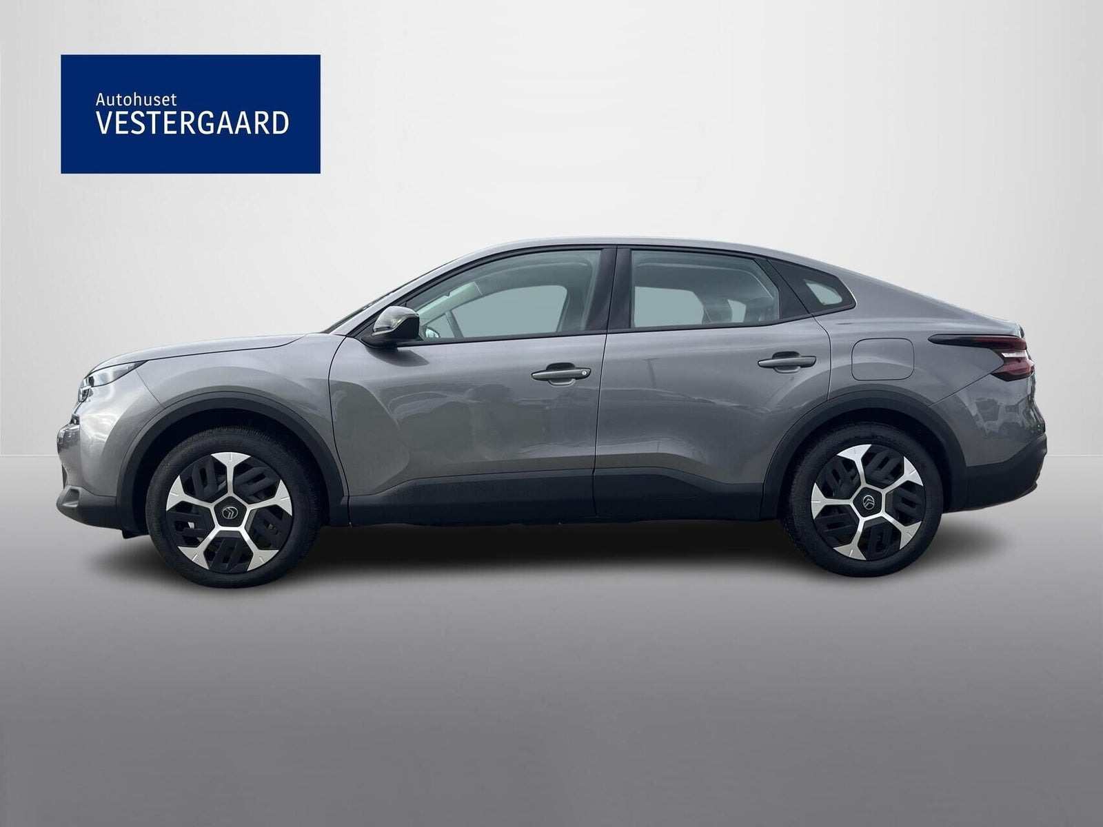 Grå Citroën ë-C4 X fra 2025