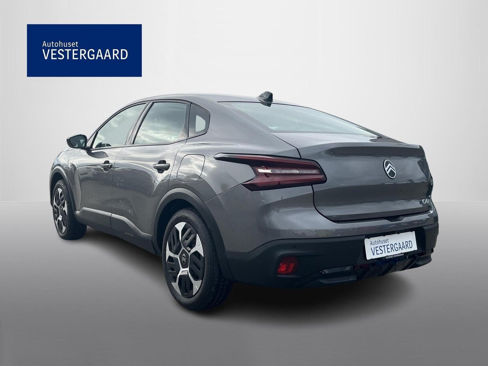 Grå Citroën ë-C4 X fra 2025