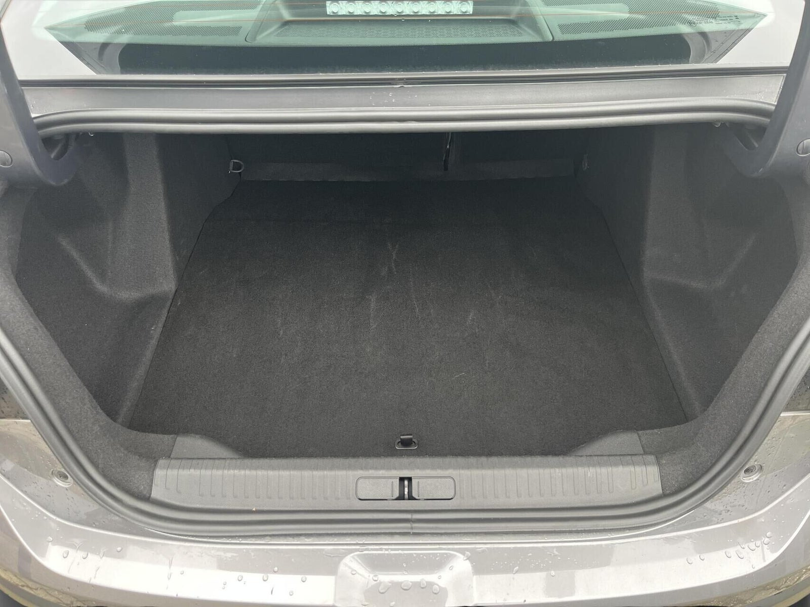 Grå Citroën ë-C4 X fra 2025