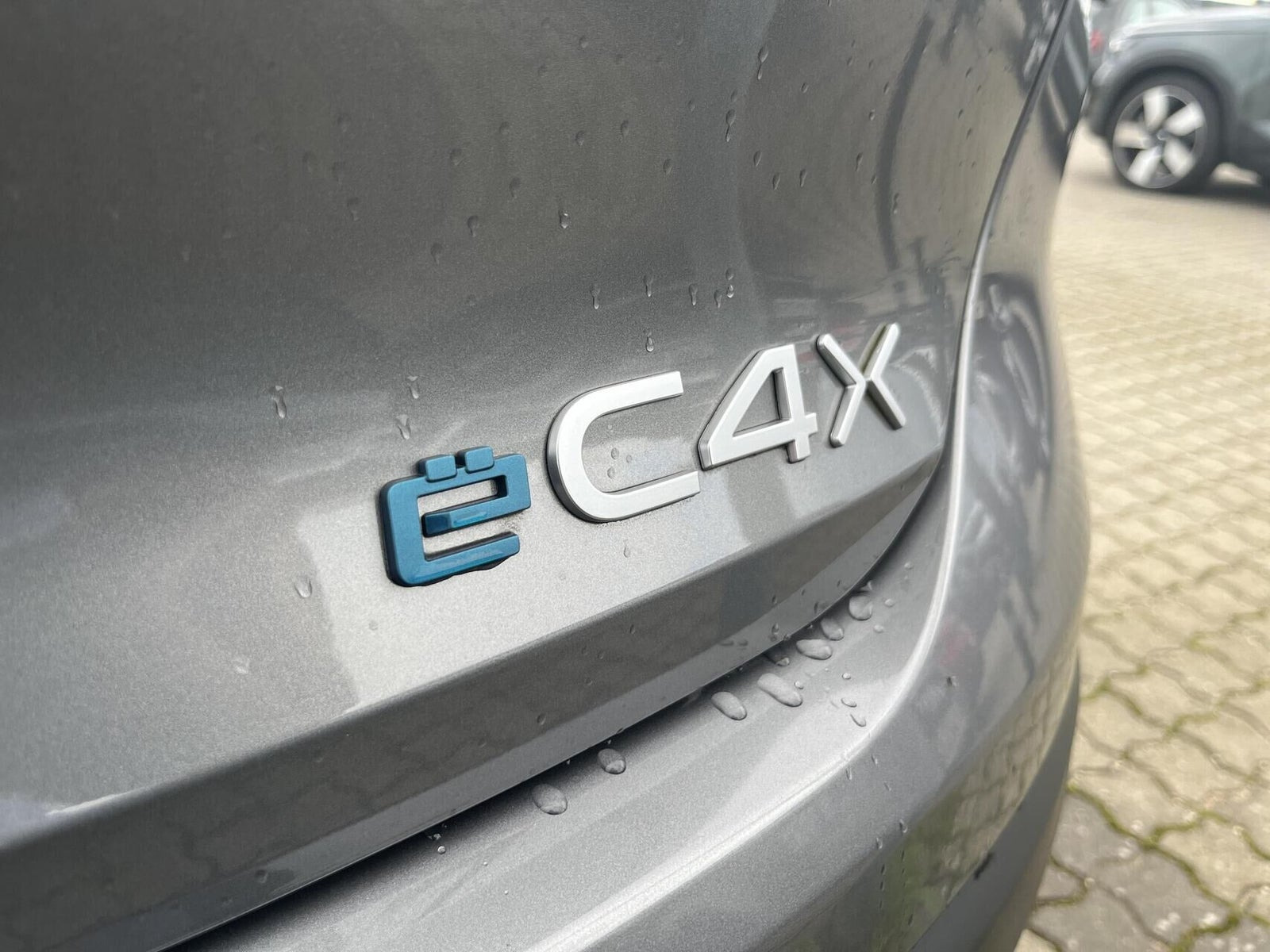 Grå Citroën ë-C4 X fra 2025