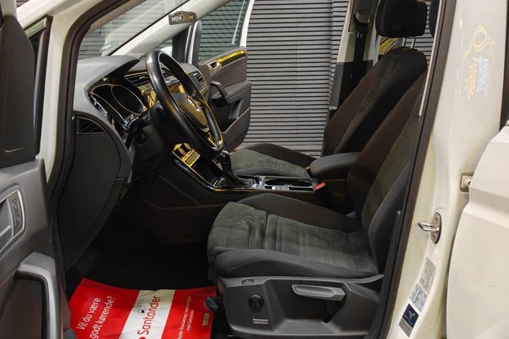 undefined VW Touran fra 2020
