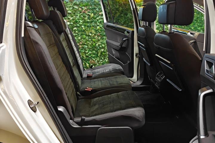 undefined VW Touran fra 2020