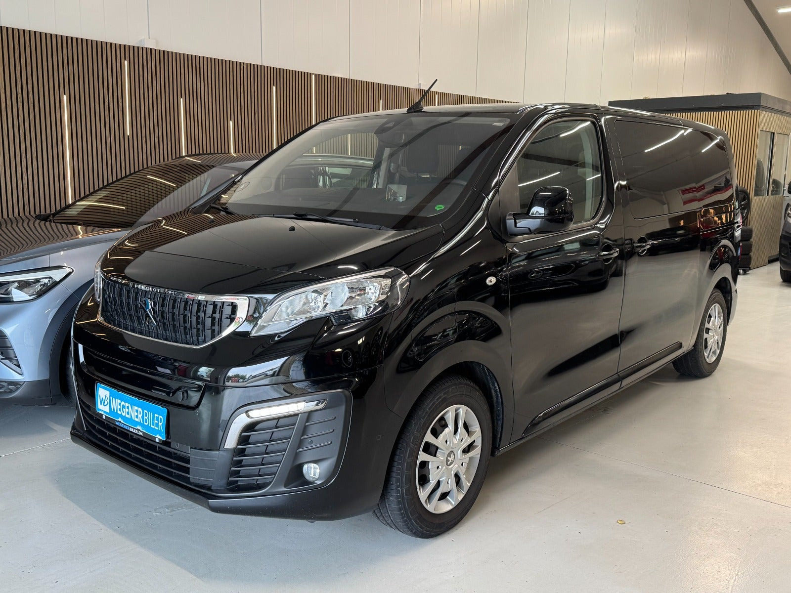 Peugeot e-Traveller 50 L2 Business