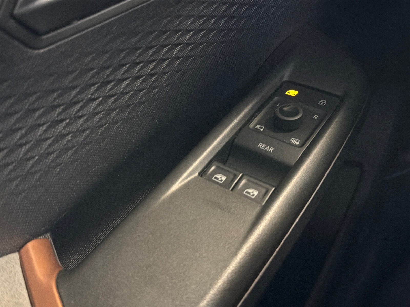 Sort Cupra Born fra 2024