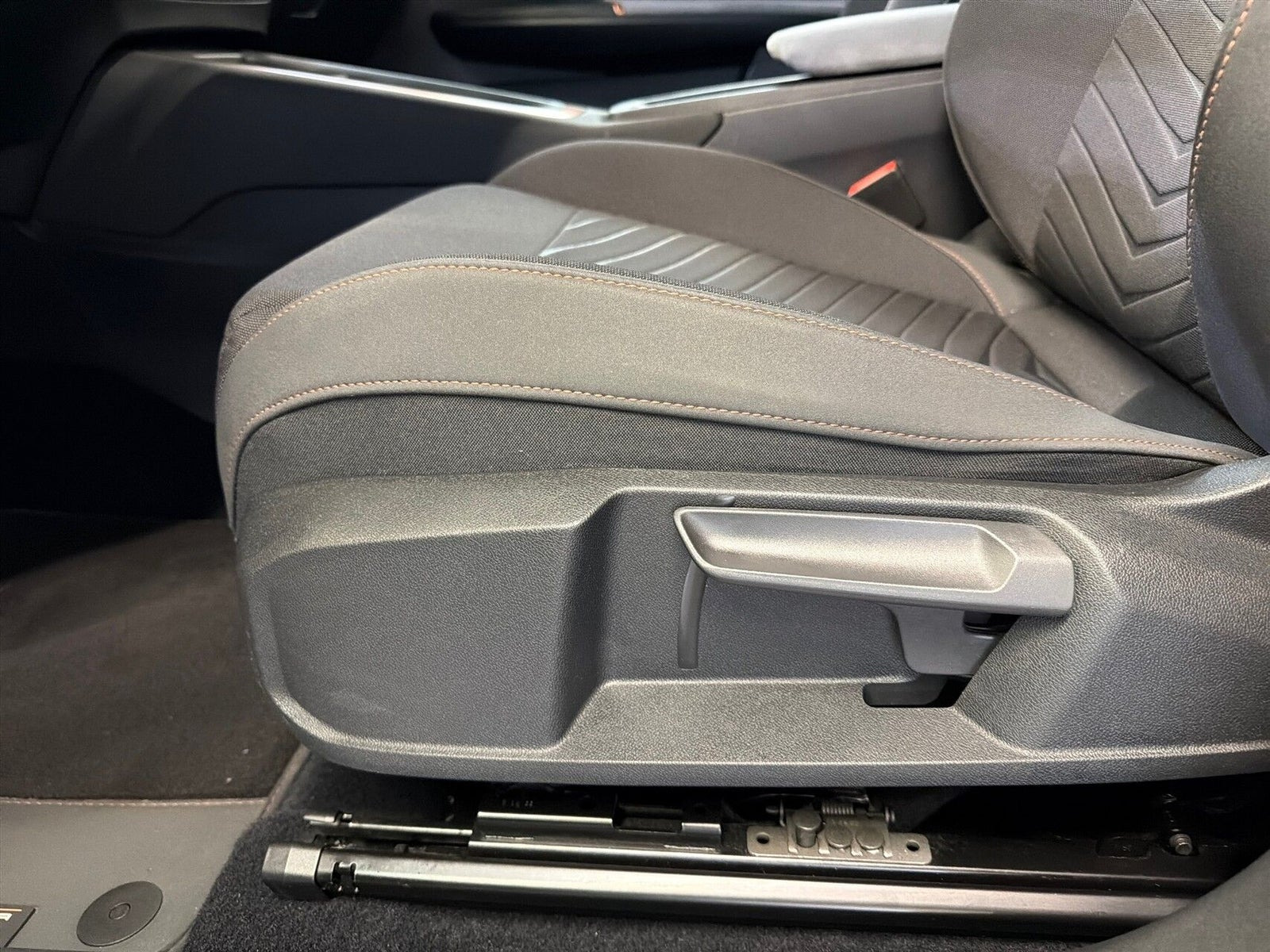 Sort Cupra Born fra 2024