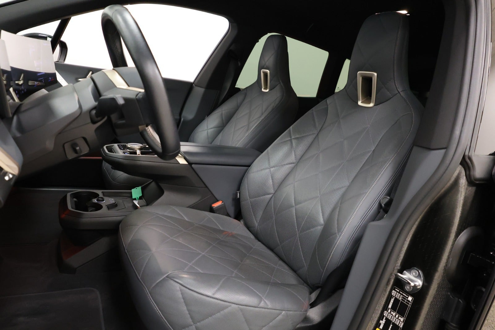 Sort BMW iX fra 2023