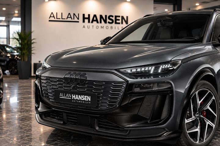 Grå Audi SQ6 e-tron fra 2025
