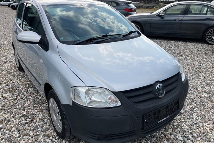 Sølv VW Fox fra 2010