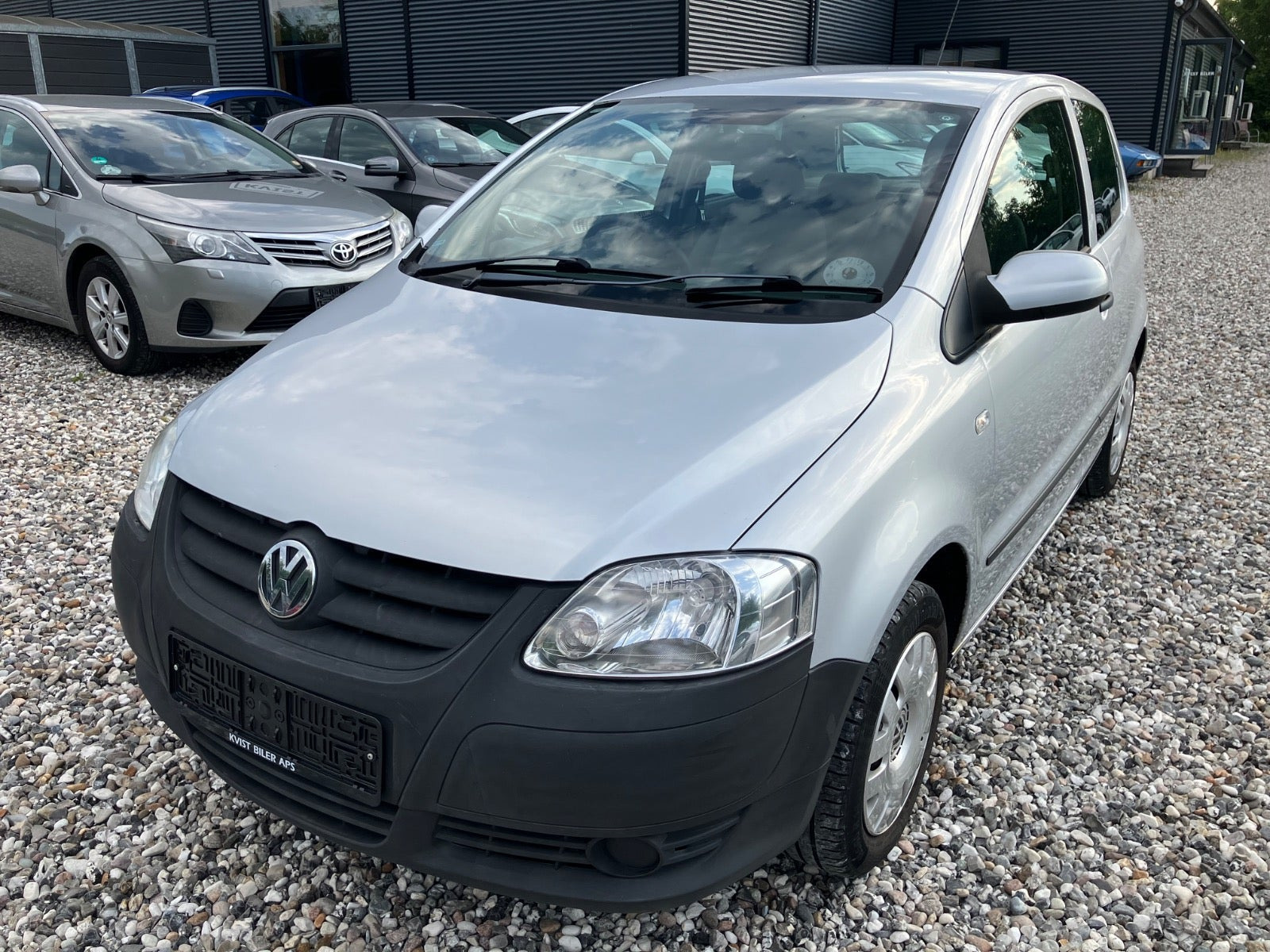 Sølv VW Fox fra 2010