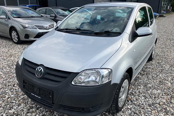 Sølv VW Fox fra 2010