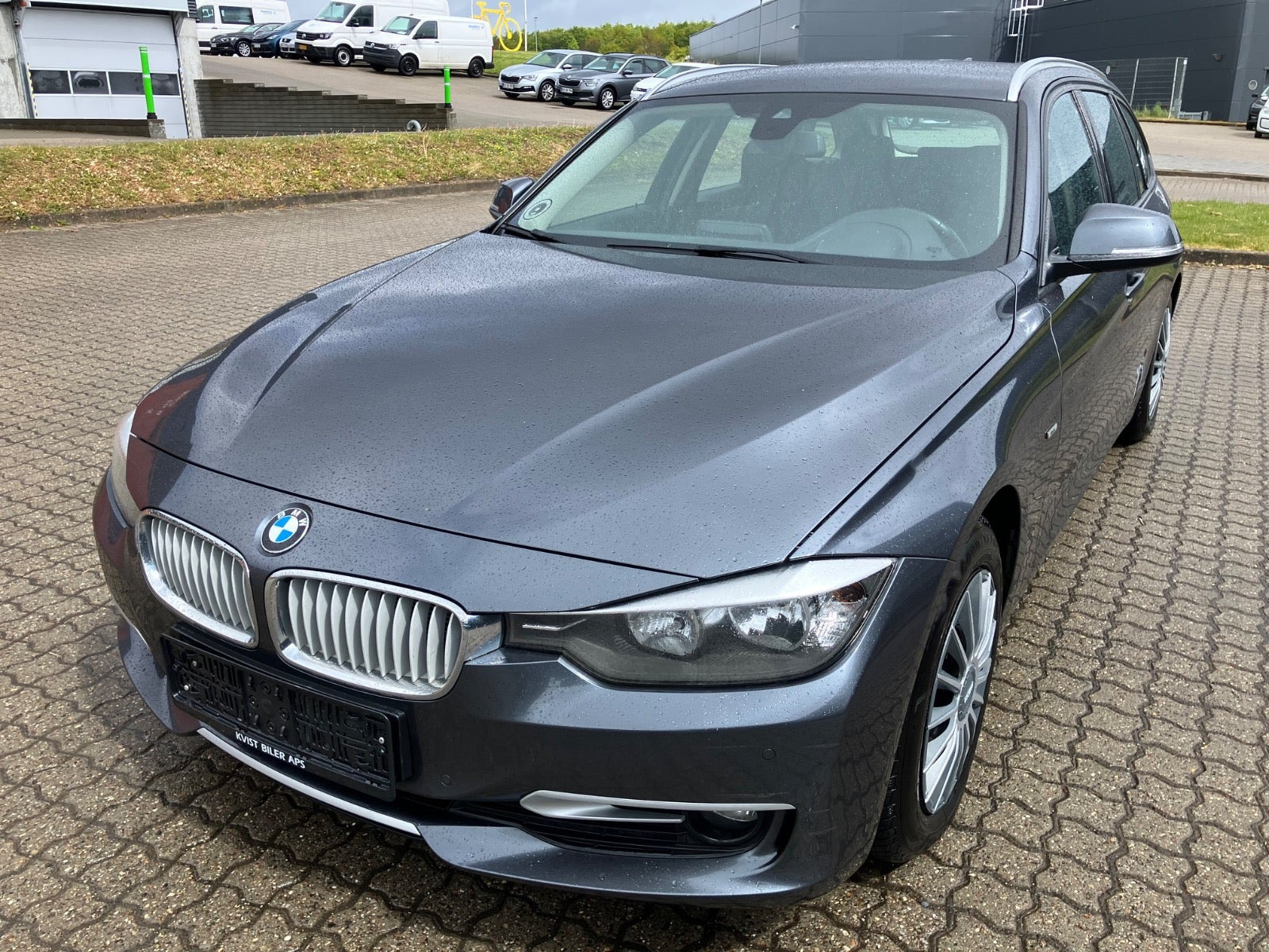 Brun BMW 320d fra 2013