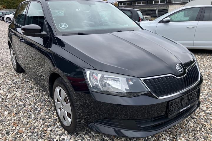 Sort Skoda Fabia fra 2017