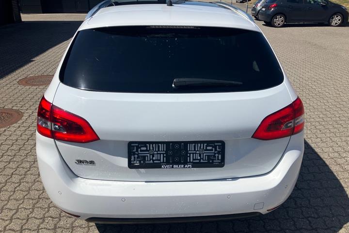 Hvid Peugeot 308 fra 2019