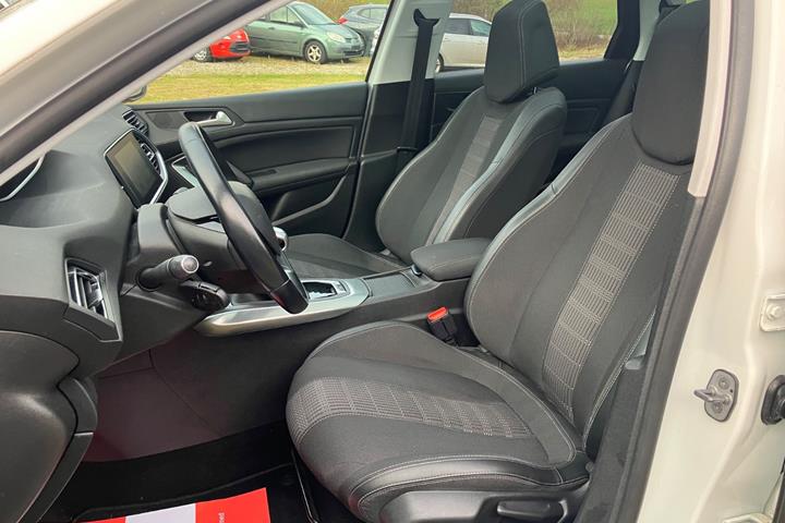 Hvid Peugeot 308 fra 2019